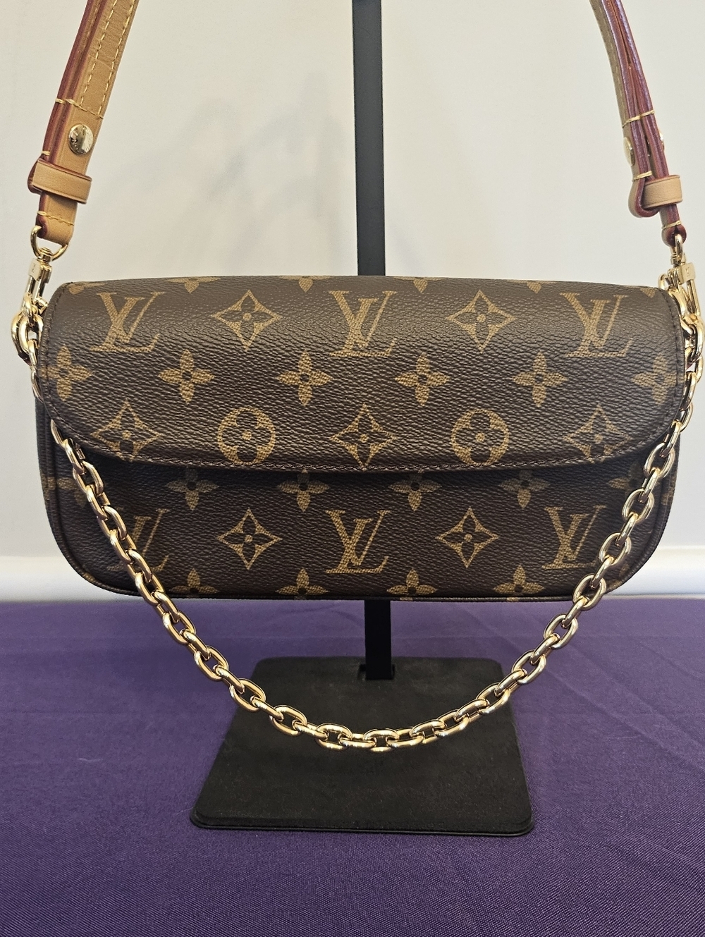 Louis Vuitton Ivy Wallet On Chain Monogram Microchipped w/ Dustbag - Picture 5 of 15